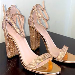 Wild diva lounge heels!!